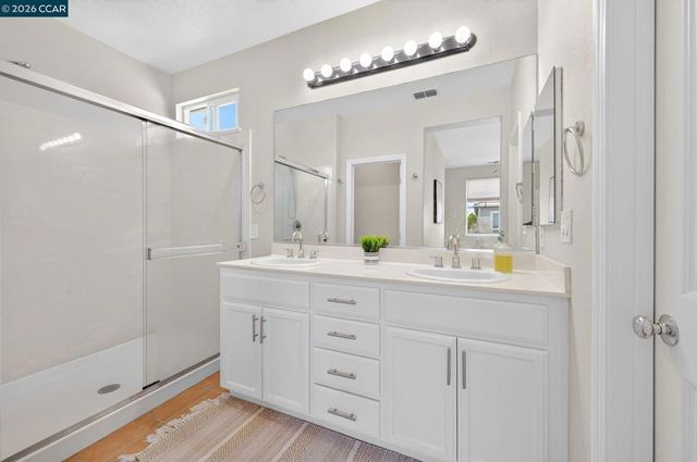 1311 Tapestry Ln, Concord, CA 94520