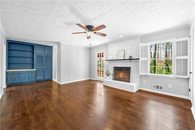 155 King David Drive SW, Lilburn, GA 30047