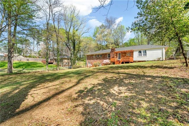 155 King David Drive SW, Lilburn, GA 30047