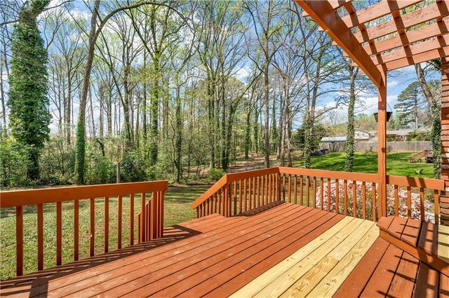 155 King David Drive SW, Lilburn, GA 30047