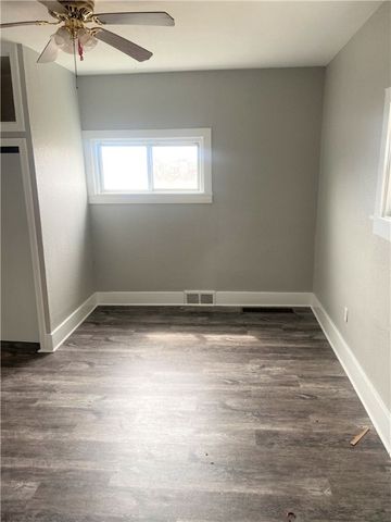 125 Margaret St, Mt Oliver, PA 15210