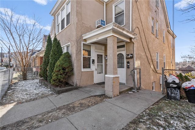 125 Margaret St, Mt Oliver, PA 15210