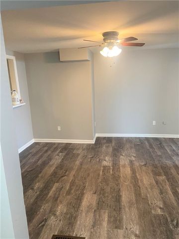 125 Margaret St, Mt Oliver, PA 15210