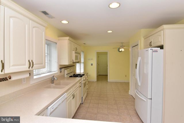 33860 WATERSIDE DR, Frankford, DE 19945