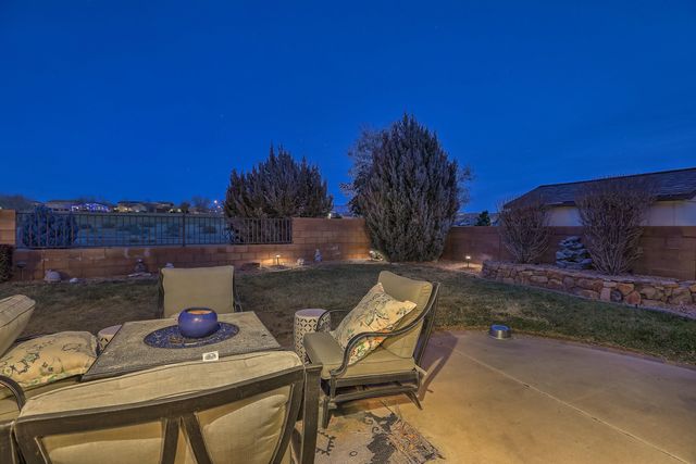 1504 Corte Castellana SE, Rio Rancho, NM 87124