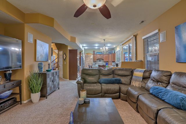 1504 Corte Castellana SE, Rio Rancho, NM 87124