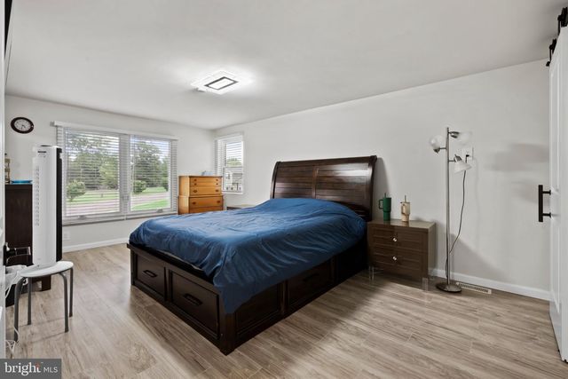 1009 LOG COLLEGE DR, Warminster, PA 18974