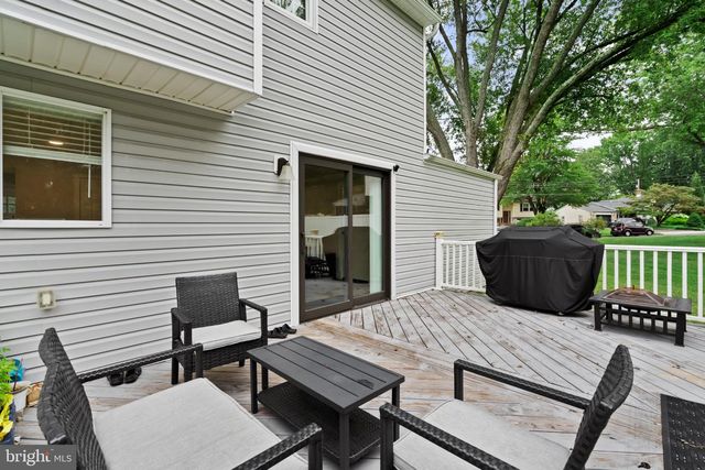 1009 LOG COLLEGE DR, Warminster, PA 18974