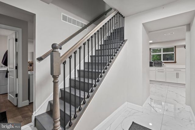 1009 LOG COLLEGE DR, Warminster, PA 18974