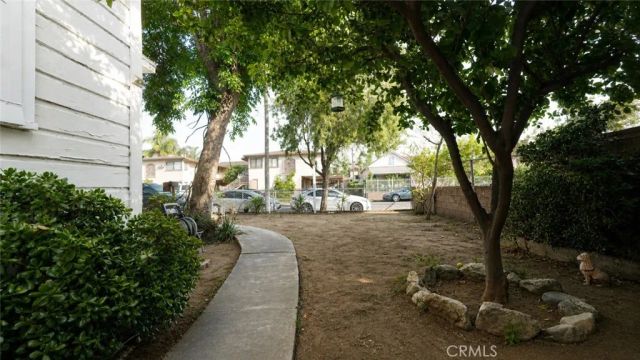 129 N Hagar, San Fernando, CA 91340