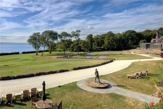 125 Cory's Lane, Portsmouth, RI 02871