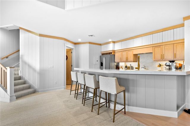 125 Cory's Lane, Portsmouth, RI 02871