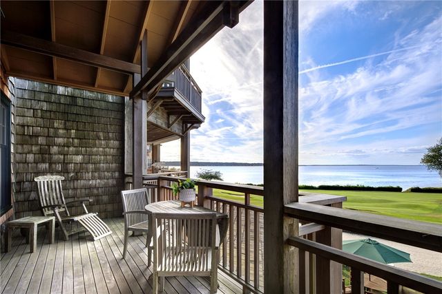 125 Cory's Lane, Portsmouth, RI 02871