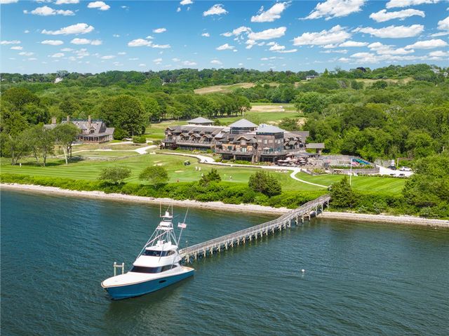 125 Cory's Lane, Portsmouth, RI 02871