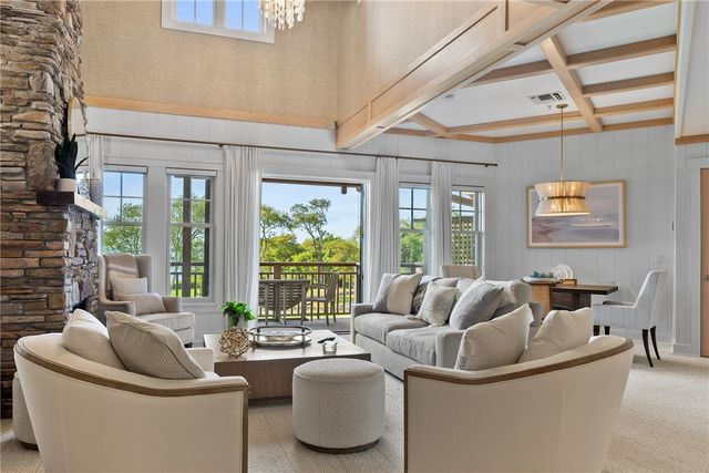 125 Cory's Lane, Portsmouth, RI 02871