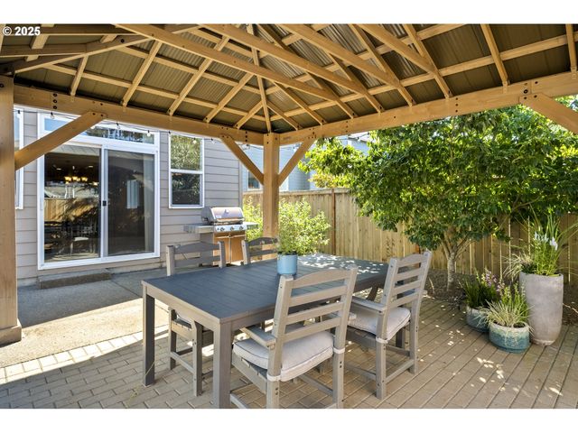 18515 ALADDIN Way, Oregon City, OR 97045