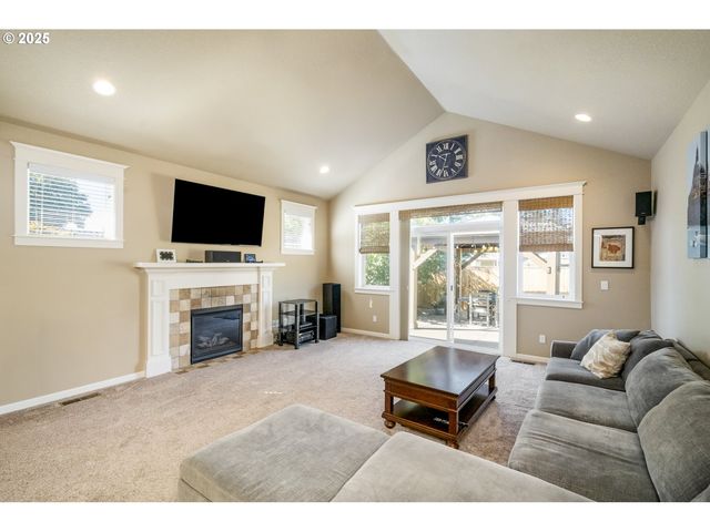 18515 ALADDIN Way, Oregon City, OR 97045