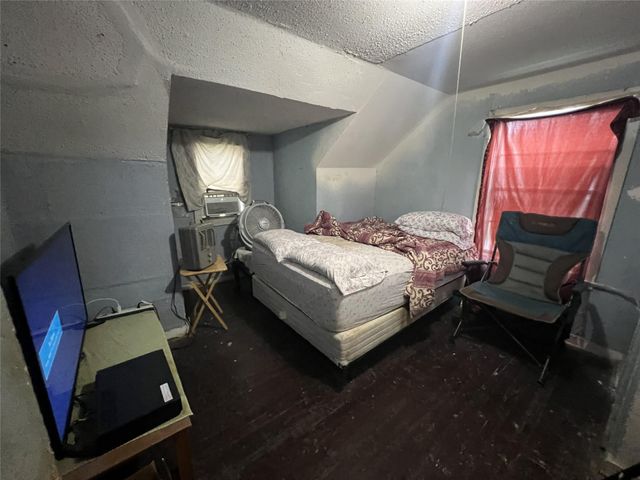 4801 Englewood Street, Houston, TX 77026