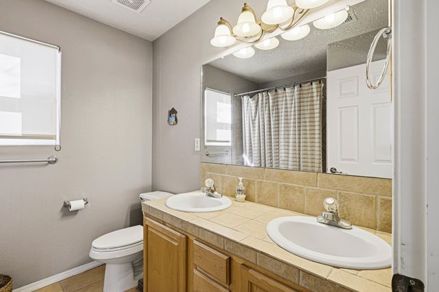 13201 Pine Forest Place NE, Albuquerque, NM 87111