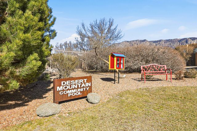 13201 Pine Forest Place NE, Albuquerque, NM 87111