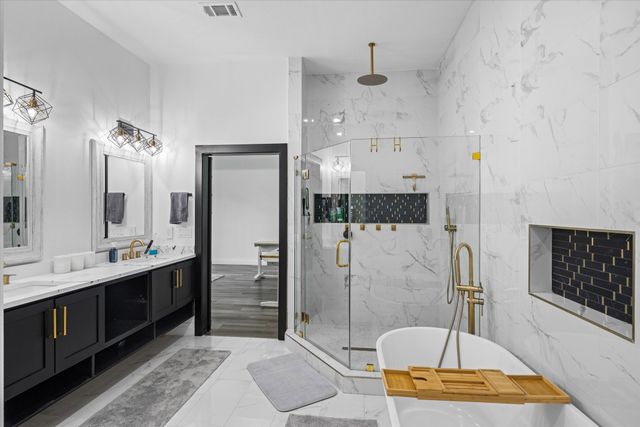 222 Meadowlark Drive, Wills Point, TX 75169