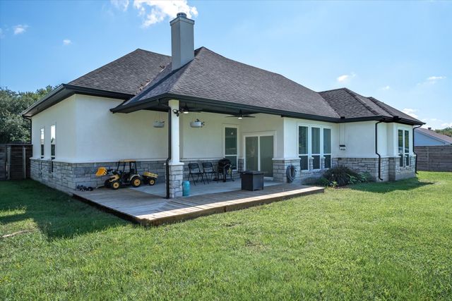 222 Meadowlark Drive, Wills Point, TX 75169