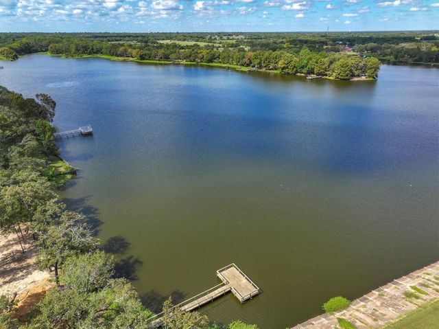 222 Meadowlark Drive, Wills Point, TX 75169