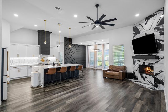 222 Meadowlark Drive, Wills Point, TX 75169