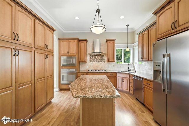 5620 S Hanson Loop, Wasilla, AK 99623
