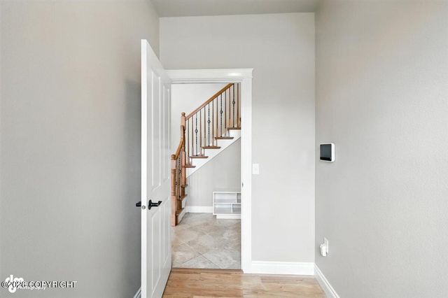 5620 S Hanson Loop, Wasilla, AK 99623