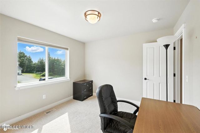 5620 S Hanson Loop, Wasilla, AK 99623