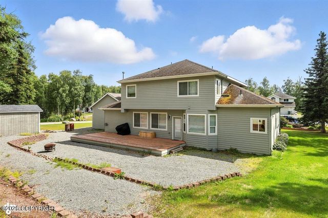 5620 S Hanson Loop, Wasilla, AK 99623