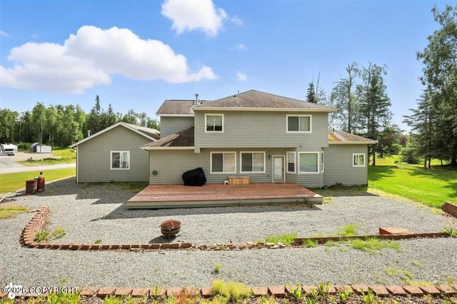 5620 S Hanson Loop, Wasilla, AK 99623