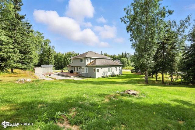 5620 S Hanson Loop, Wasilla, AK 99623