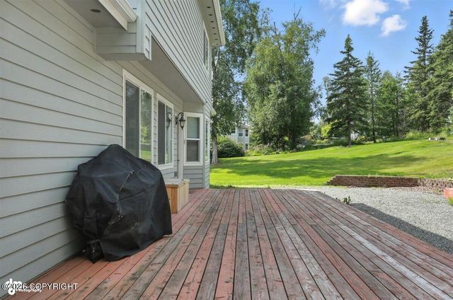 5620 S Hanson Loop, Wasilla, AK 99623