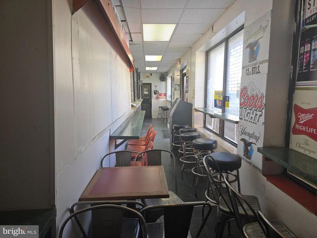 6001 UPLAND ST, Philadelphia, PA 19142