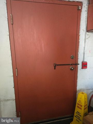 6001 UPLAND ST, Philadelphia, PA 19142