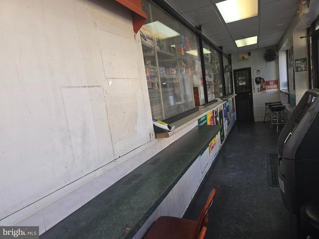 6001 UPLAND ST, Philadelphia, PA 19142