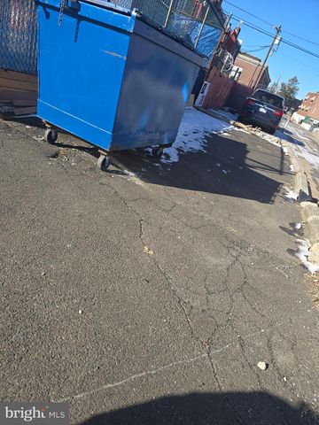 6001 UPLAND ST, Philadelphia, PA 19142