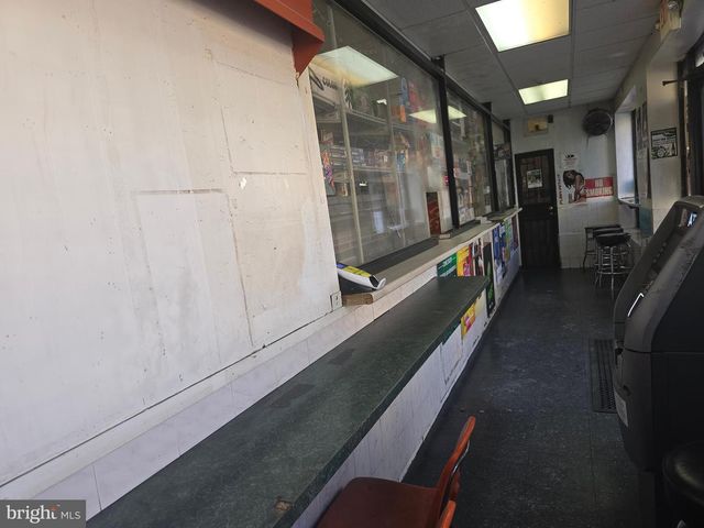 6001 UPLAND ST, Philadelphia, PA 19142