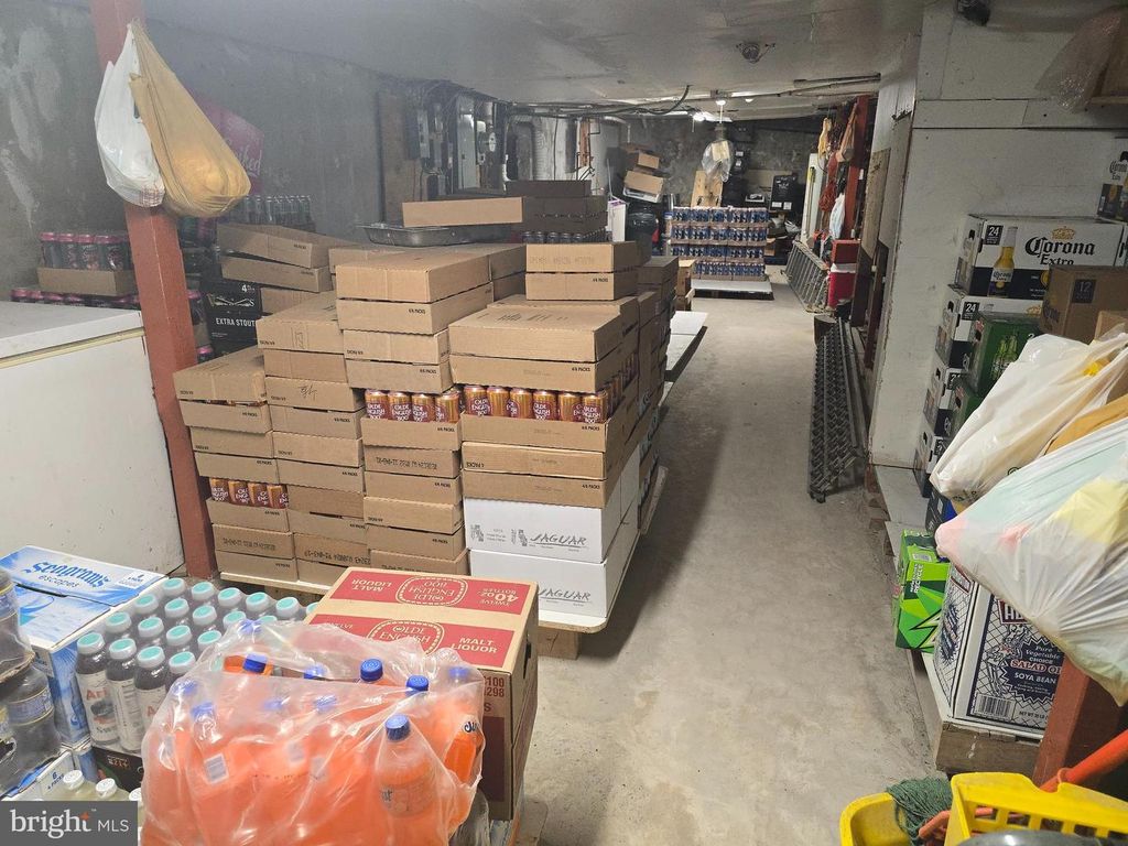 6001 UPLAND ST, Philadelphia, PA 19142