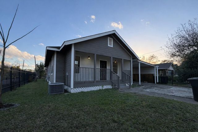 8226 Harding Street, Houston, TX 77012