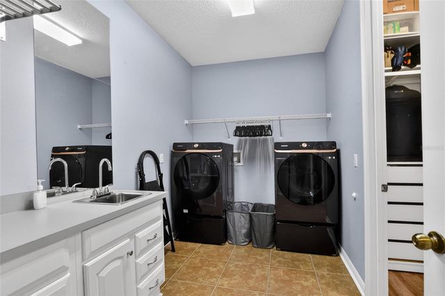 232 MAGNETA LOOP, Auburndale, FL 33823