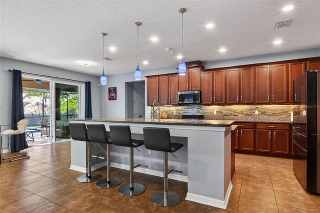 232 MAGNETA LOOP, Auburndale, FL 33823