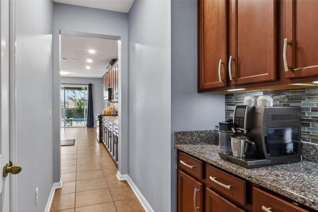 232 MAGNETA LOOP, Auburndale, FL 33823