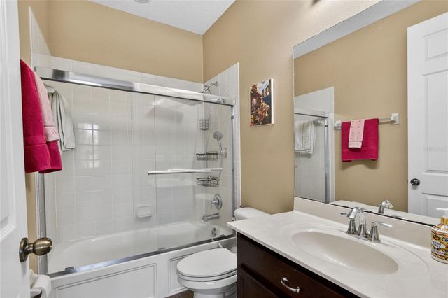 232 MAGNETA LOOP, Auburndale, FL 33823