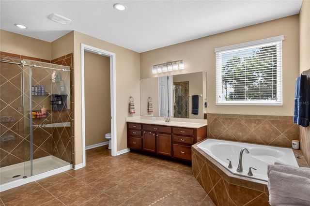 232 MAGNETA LOOP, Auburndale, FL 33823