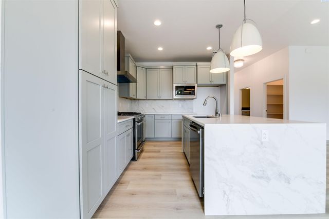 1656 Palermo Ave, Richland, WA 99352