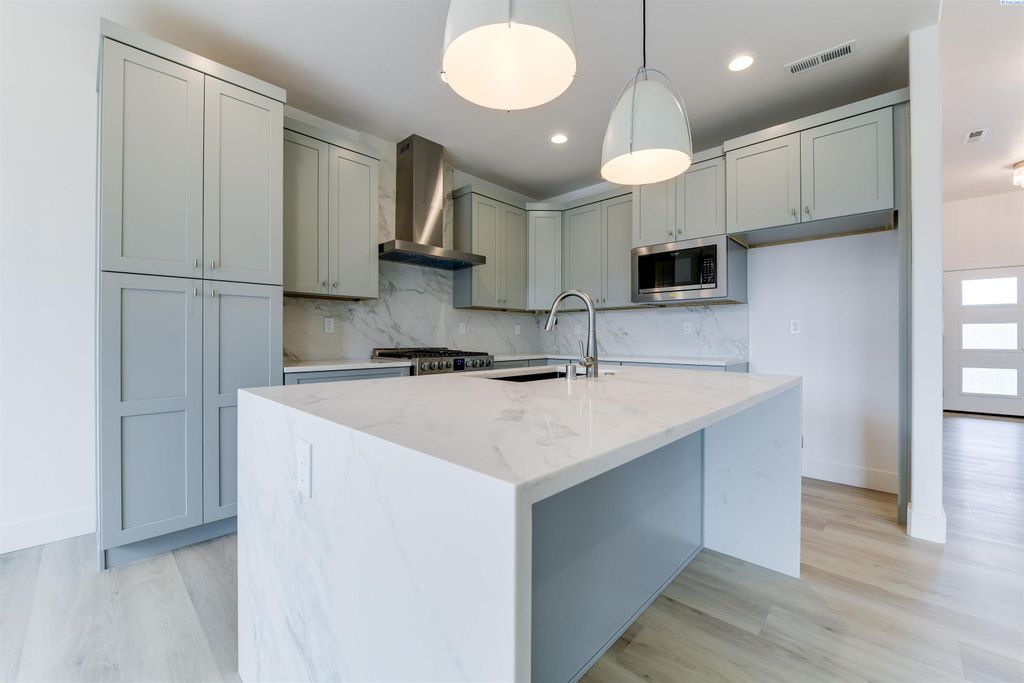 1656 Palermo Ave, Richland, WA 99352