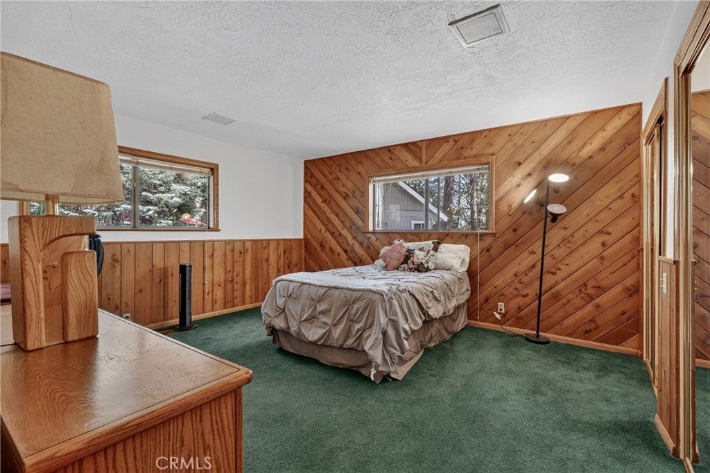 Image 21 of property listing at 27427 Pinewood, Lake Arrowhead, CA 92317